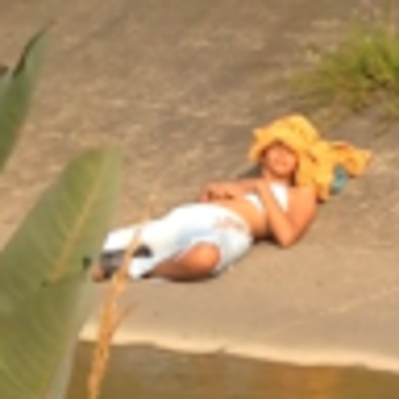 Meet your Posher, Kristie - Picture 1 of 1